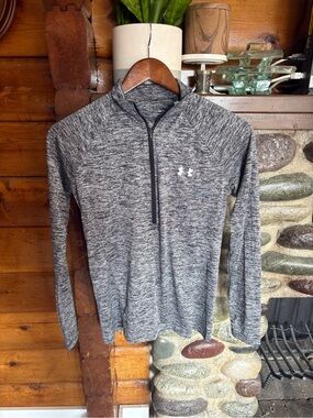 Under Armour UA Tech Twist 1/2 Zip HeatGear Pullover Grey Small